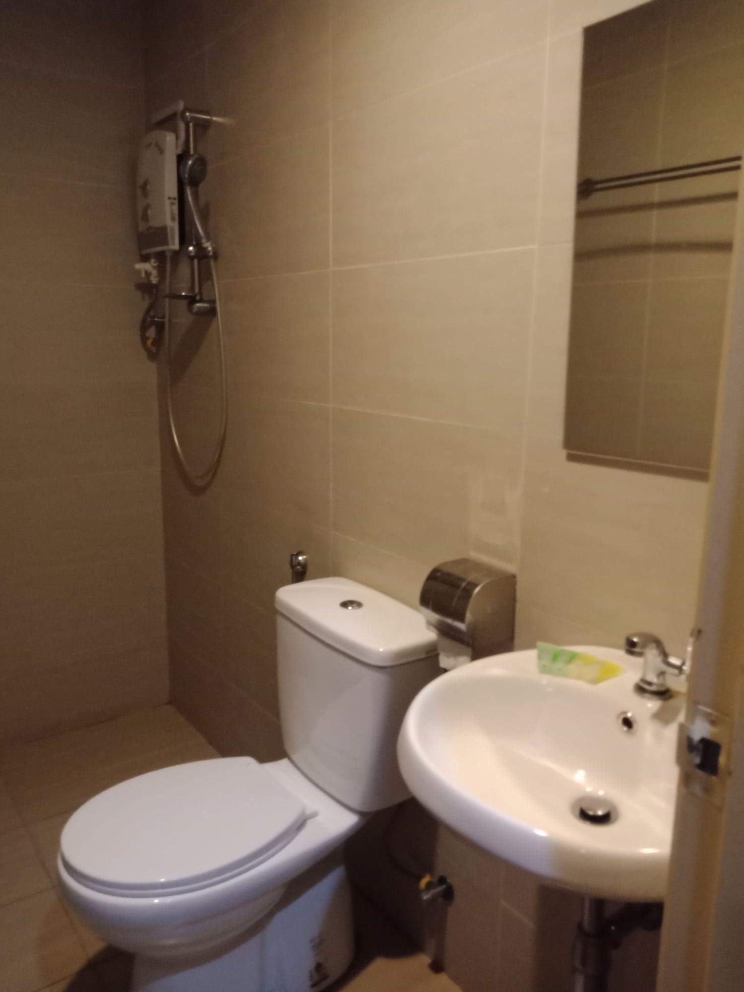Hotel Zamburger Bukit Segar Черас Экстерьер фото